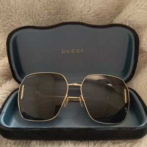 GUCCI!!!